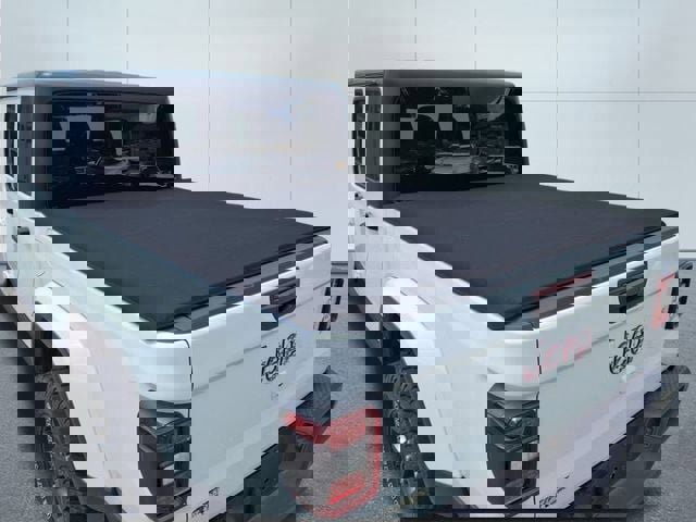 Used 2021 Jeep Gladiator Willys image 5