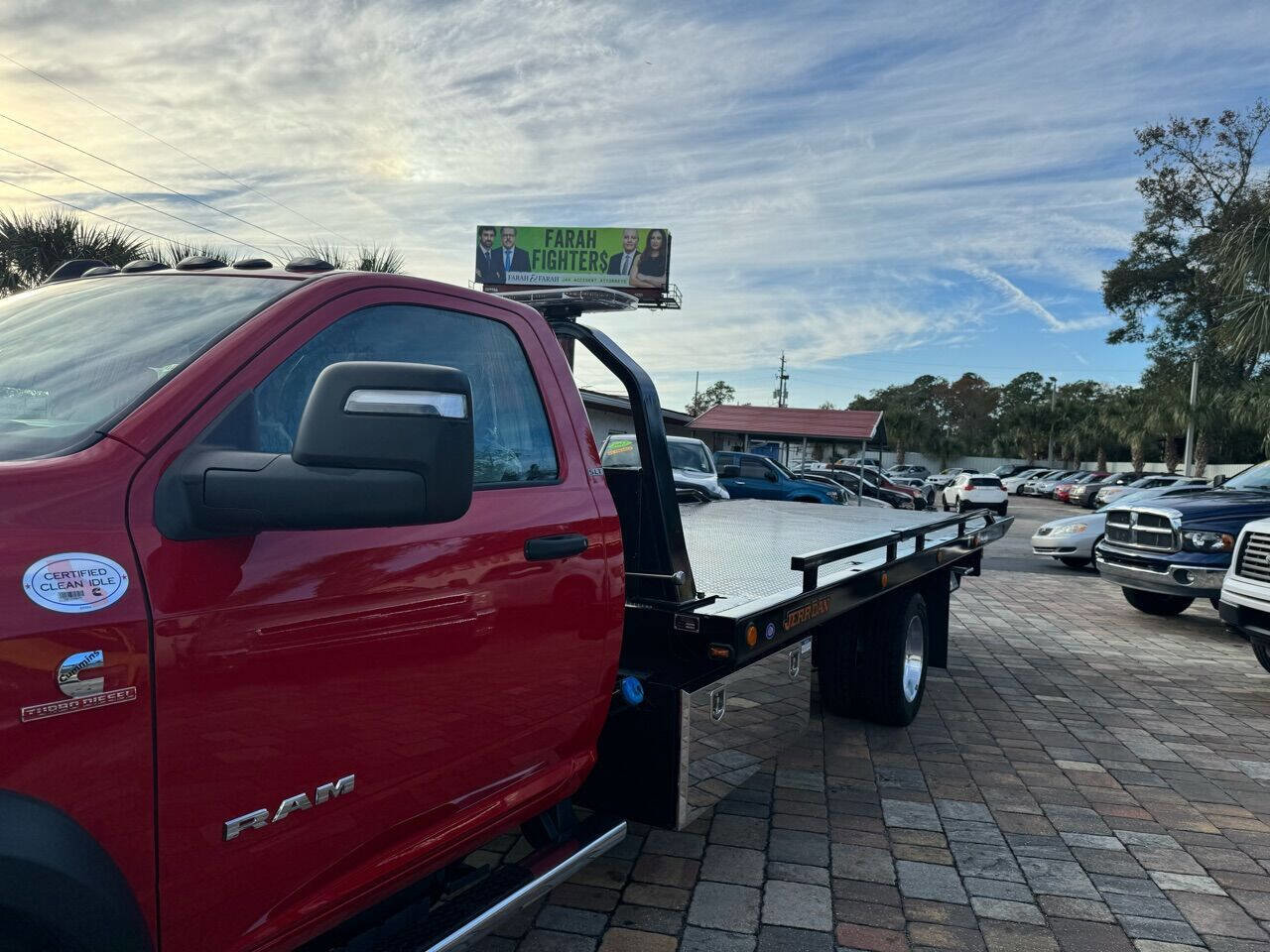 Used 2023 RAM 5500 SLT w/ Quick Order Package 2YG SLT RWD image 3