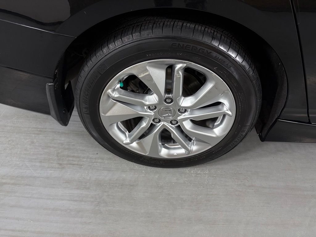 Used 2018 Honda Accord LX image 11