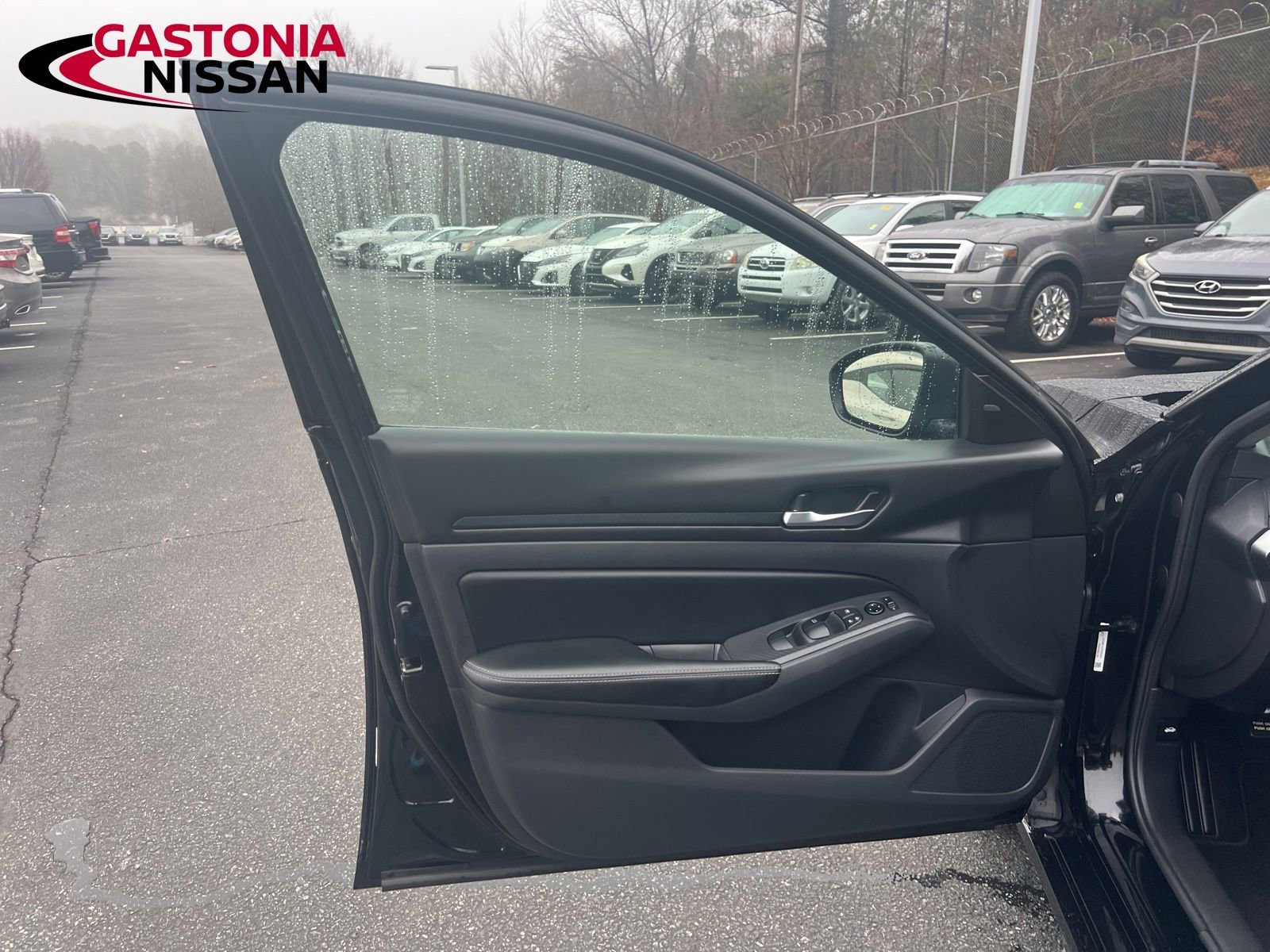 Used 2024 Nissan Altima 2.5 SV image 36