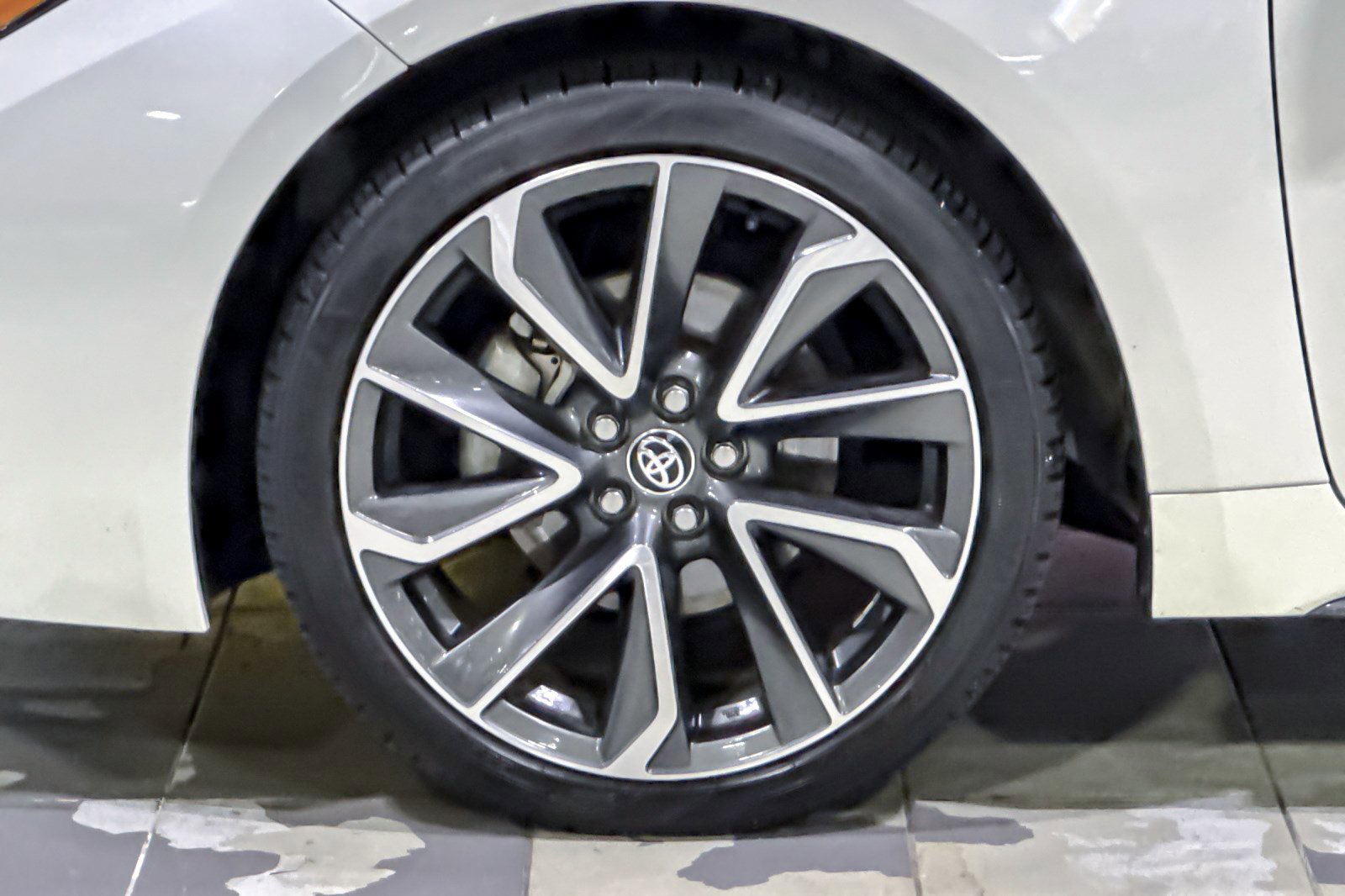 Used 2020 Toyota Corolla SE image 11