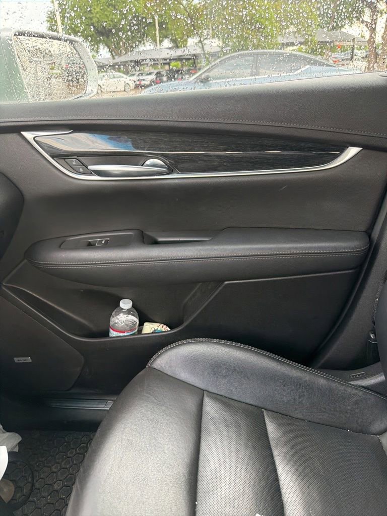 Used 2020 Cadillac XT5 Premium Luxury AWD/4WD image 9