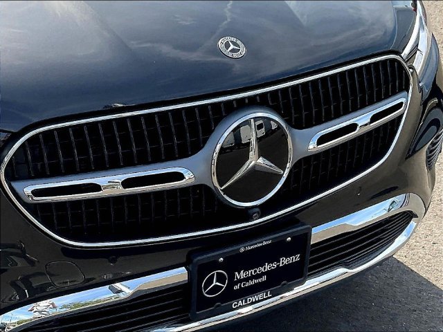 Used 2026 Mercedes-Benz GLC 300 4MATIC image 35