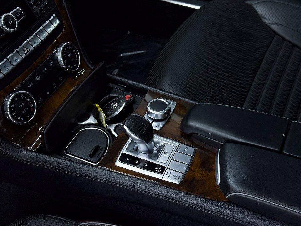 Used 2013 Mercedes-Benz SL 550 w/ Premium Pkg image 12