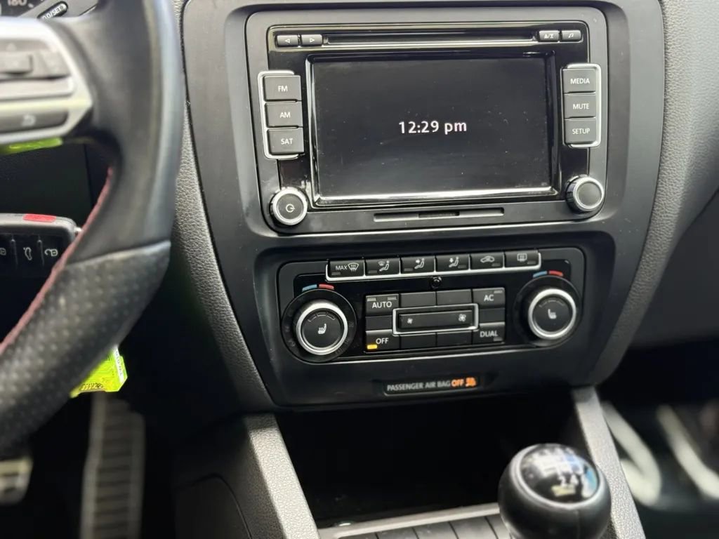 Used 2012 Volkswagen Jetta GLI Autobahn image 30