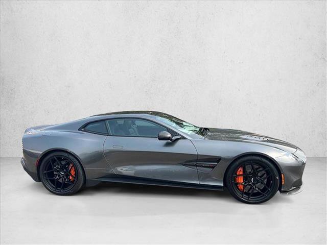 Used 2025 Aston Martin Vanquish RWD image 8