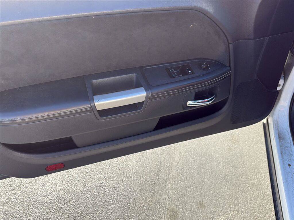 Used 2012 Dodge Challenger SRT8 RWD image 5