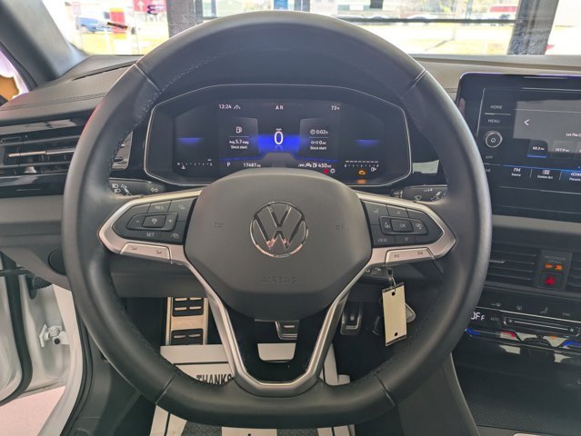 Used 2025 Volkswagen Jetta Sport image 21