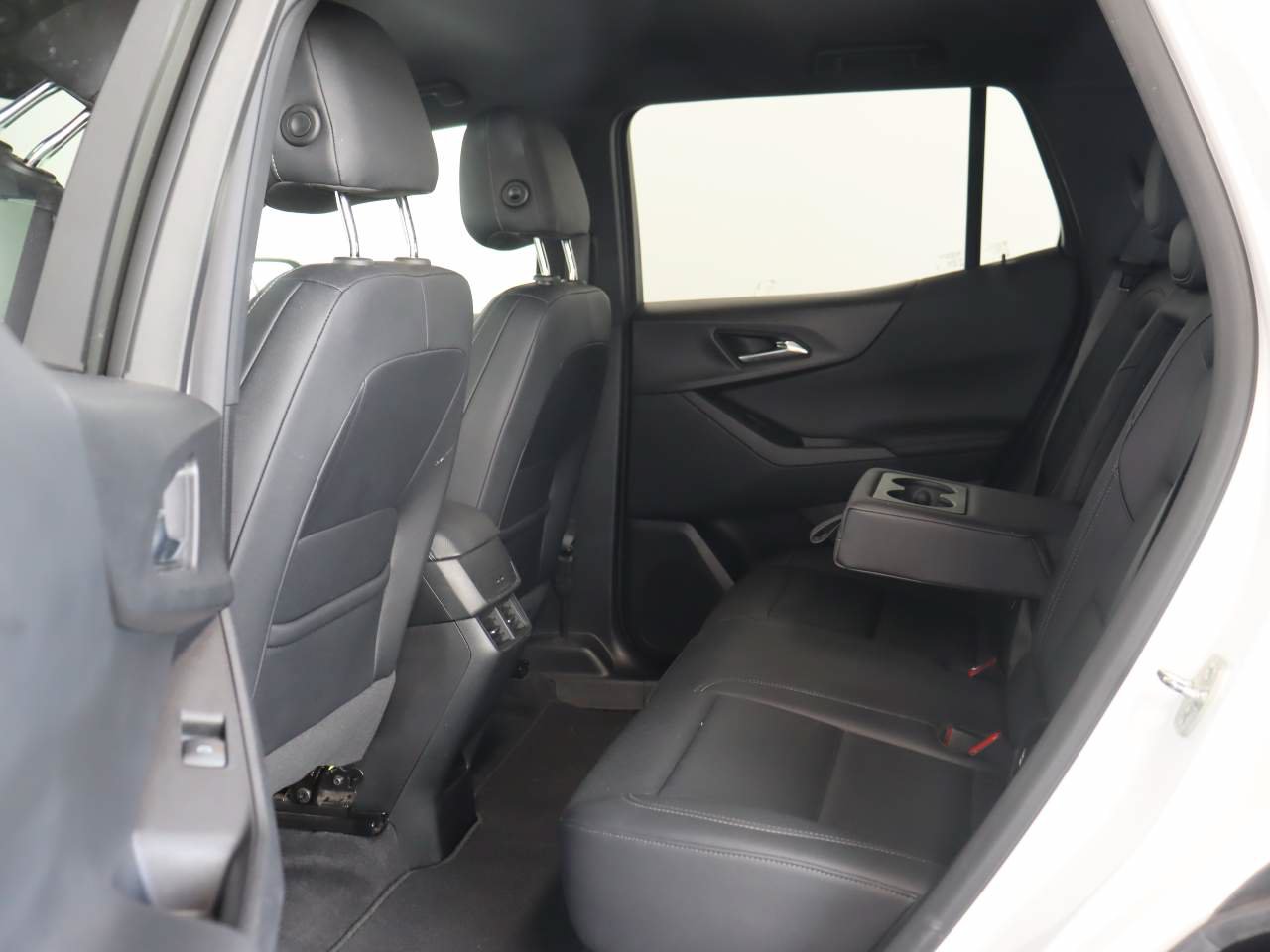 Certified 2025 Chevrolet Equinox LT w/ Convenience Package II AWD/4WD image 16