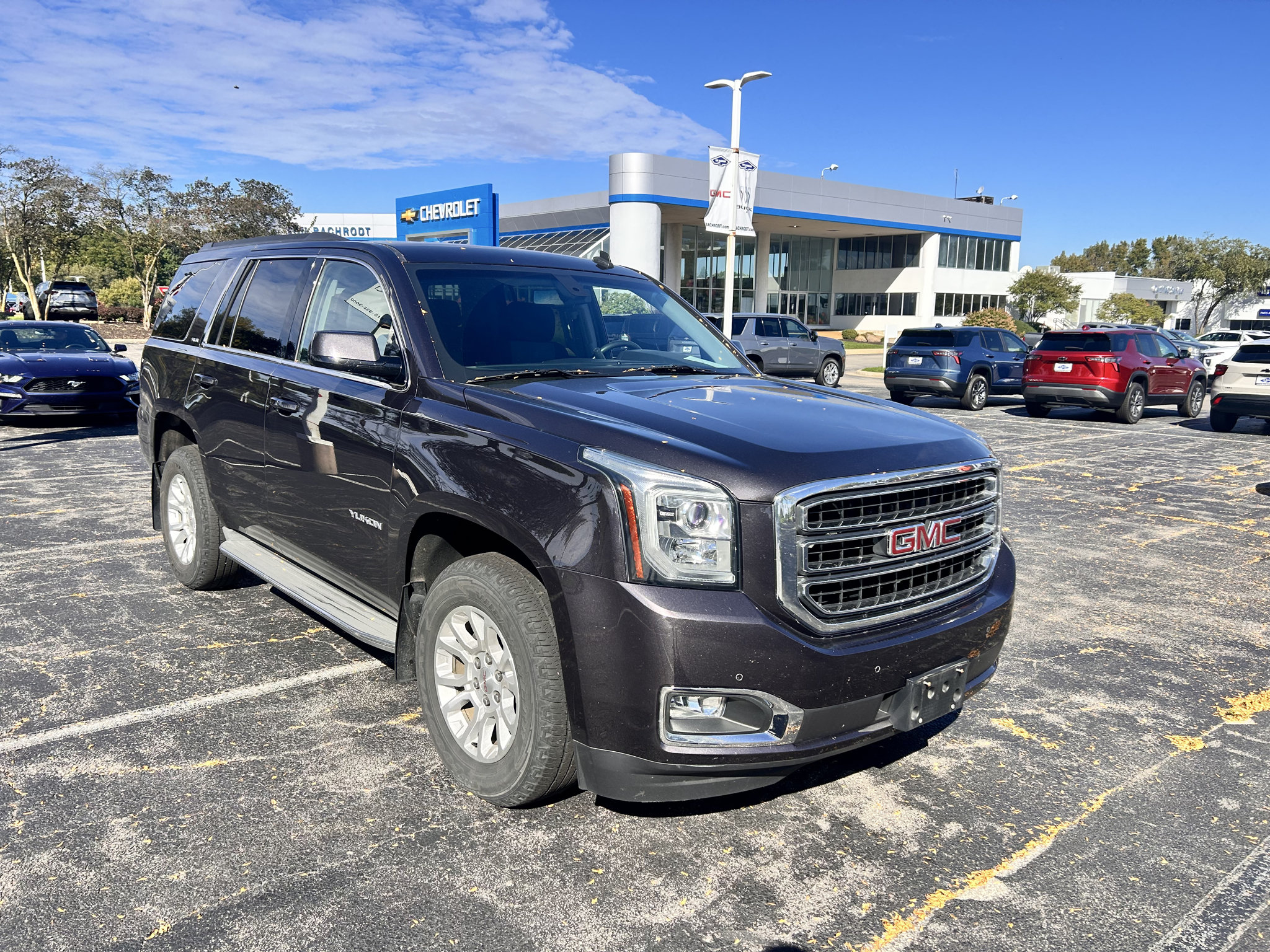 Used 2015 GMC Yukon SLE w/ Convenience Package AWD/4WD image 3