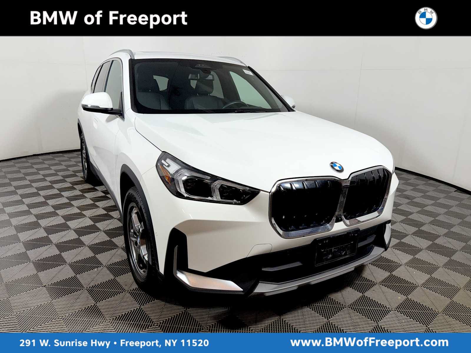 Used 2023 BMW X1 xDrive28i w/ Premium Package