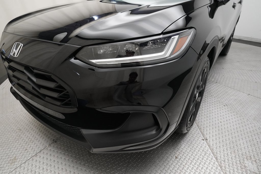 Certified 2025 Honda HR-V Sport image 22