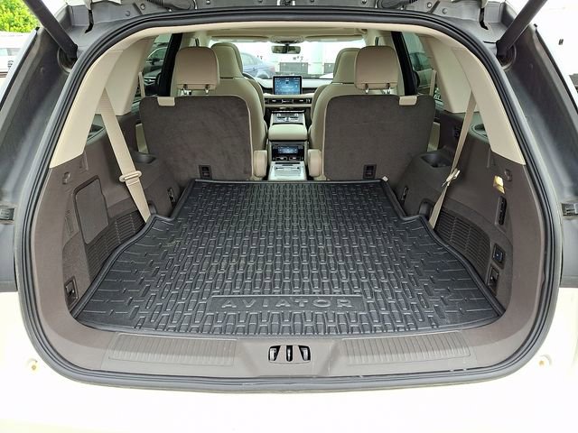 Used 2023 Lincoln Aviator Reserve w/ Equipment Group 201A AWD/4WD image 28