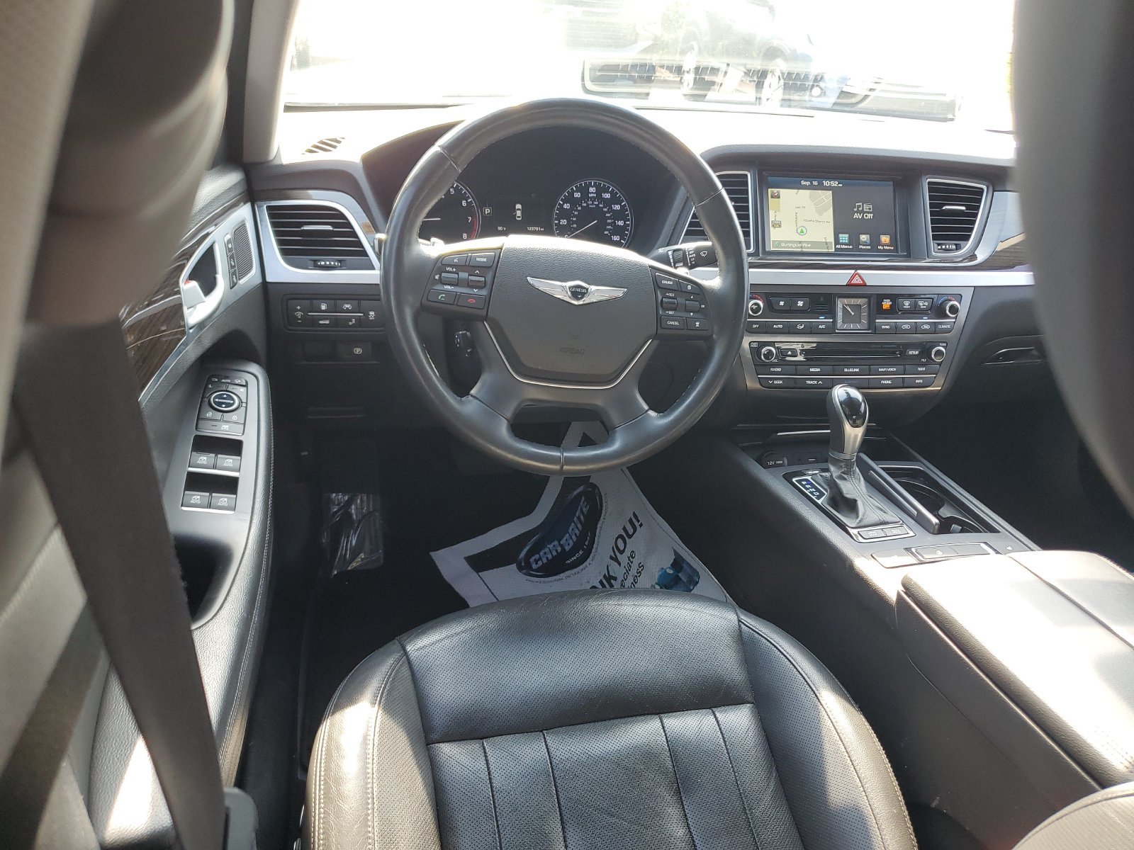 Used 2017 Genesis G80 3.8 AWD/4WD image 11