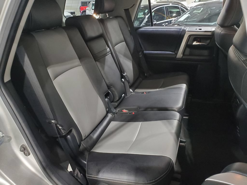 Used 2019 Toyota 4Runner SR5 Premium RWD image 47