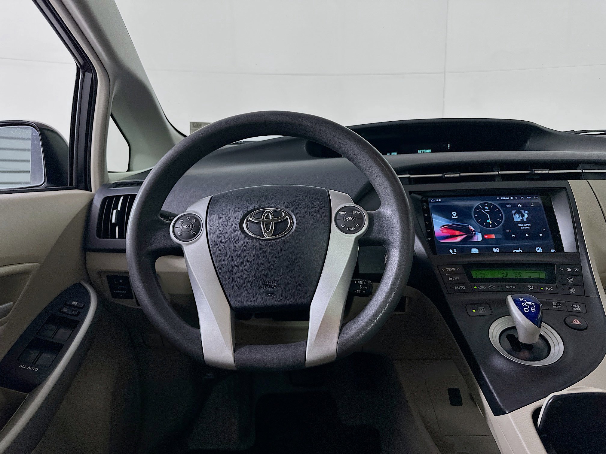 Used 2010 Toyota Prius One image 17