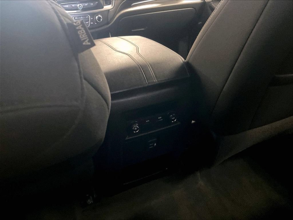 Used 2023 Chevrolet Traverse LT AWD/4WD image 28