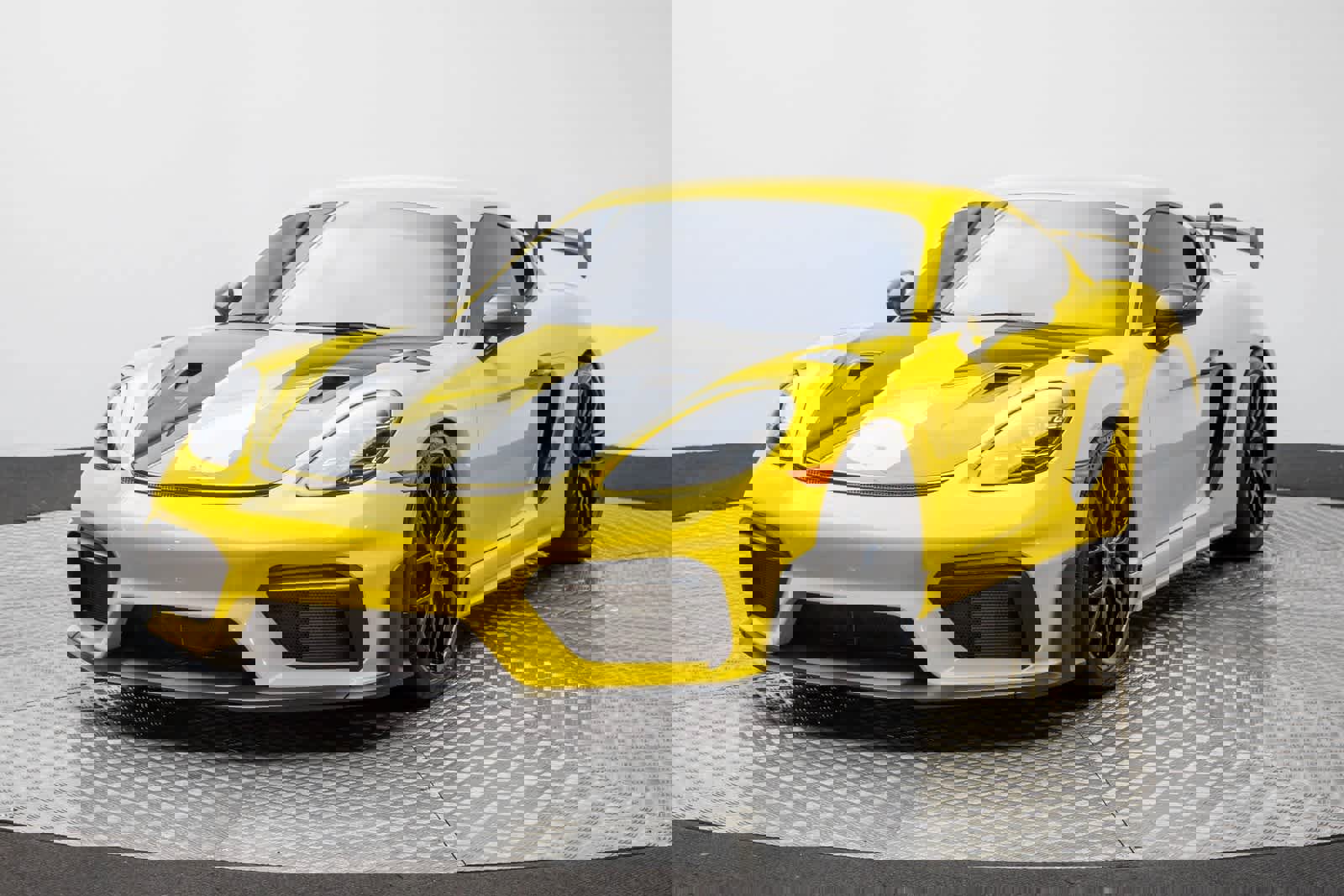 Used 2024 Porsche 718 Cayman GT4 RS image 1