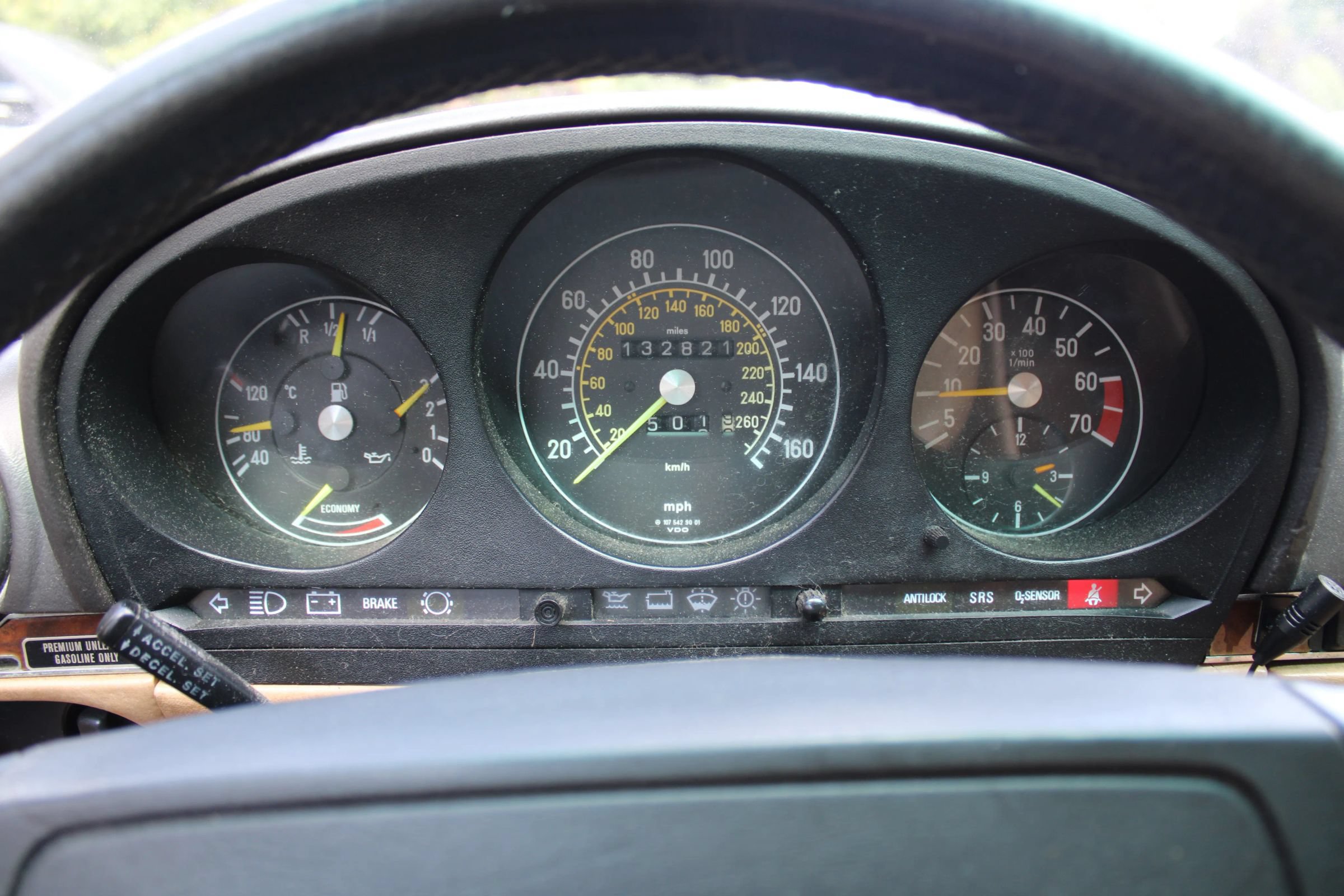 Used 1987 Mercedes-Benz 560 SL image 10