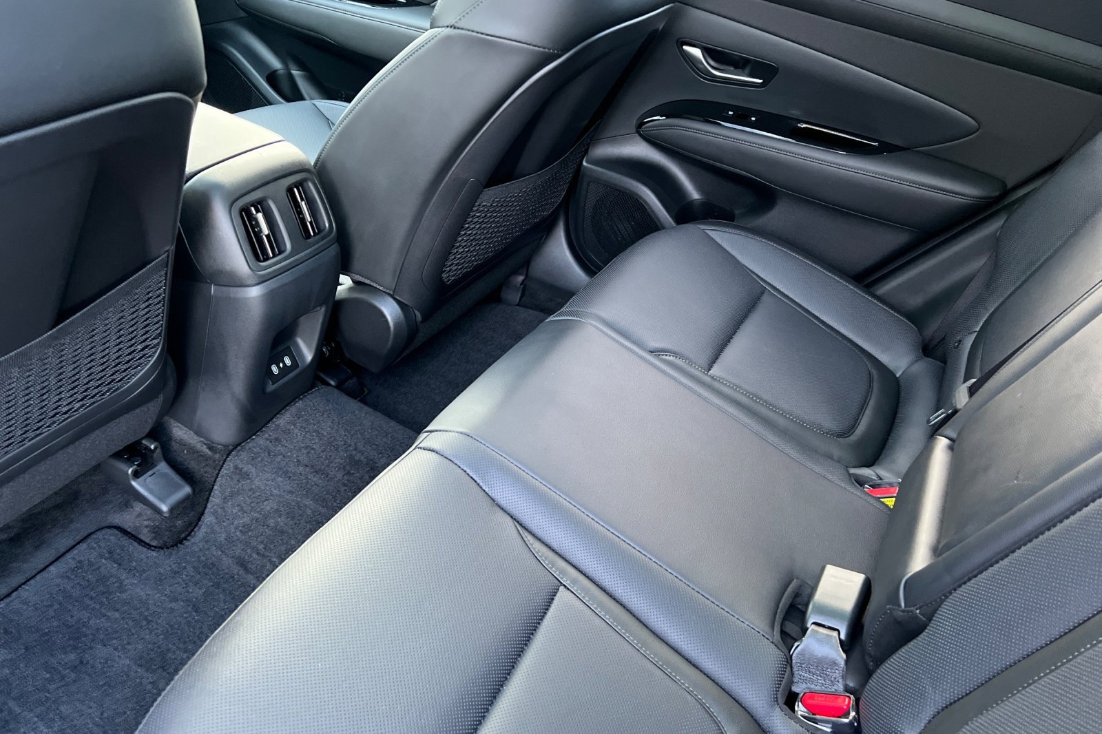 Certified 2025 Hyundai Tucson Limited image 16