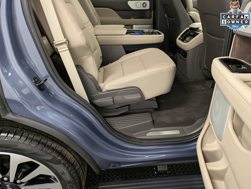 Used 2022 Lincoln Navigator Reserve AWD/4WD image 30