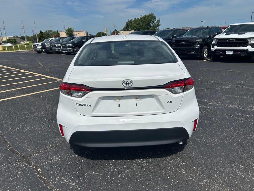 Used 2026 Toyota Corolla LE FWD image 10