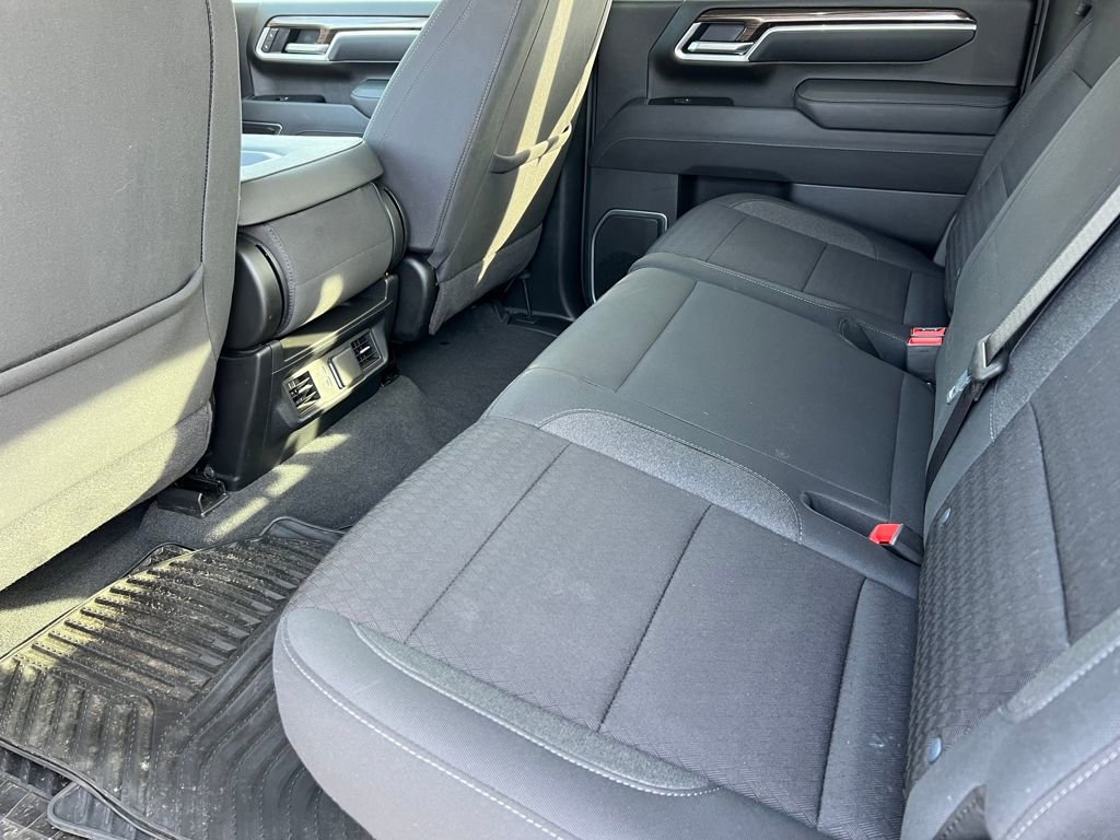 Used 2025 Chevrolet Silverado 2500 LT w/ Convenience Package image 13