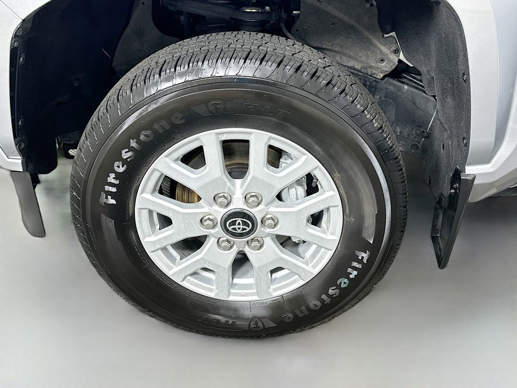 Certified 2024 Toyota Tacoma SR5 image 30