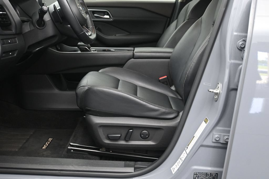Used 2021 Nissan Rogue SL w/ Premium Package FWD image 23