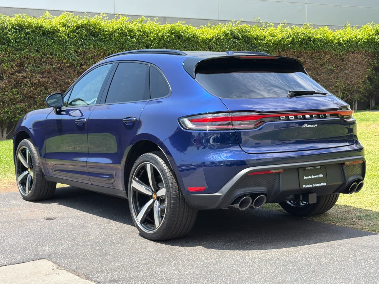 New 2026 Porsche Macan AWD/4WD image 3