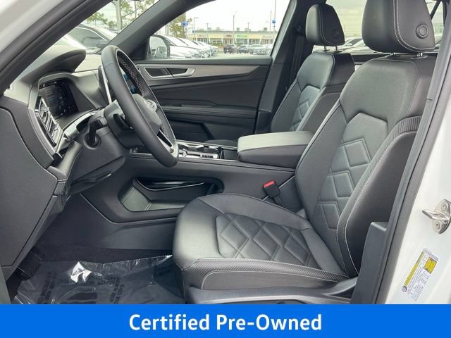Used 2025 Volkswagen Atlas Cross Sport SE FWD image 13