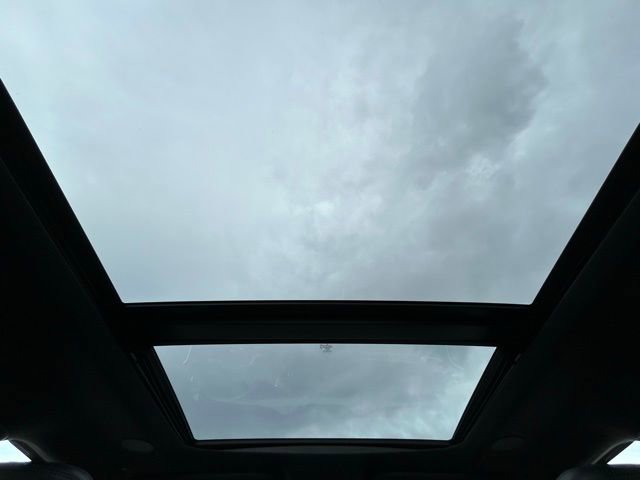 Used 2025 Ford F350 Platinum image 15