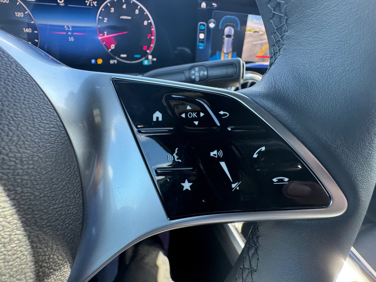 New 2026 Mercedes-Benz GLB 250 4MATIC image 31