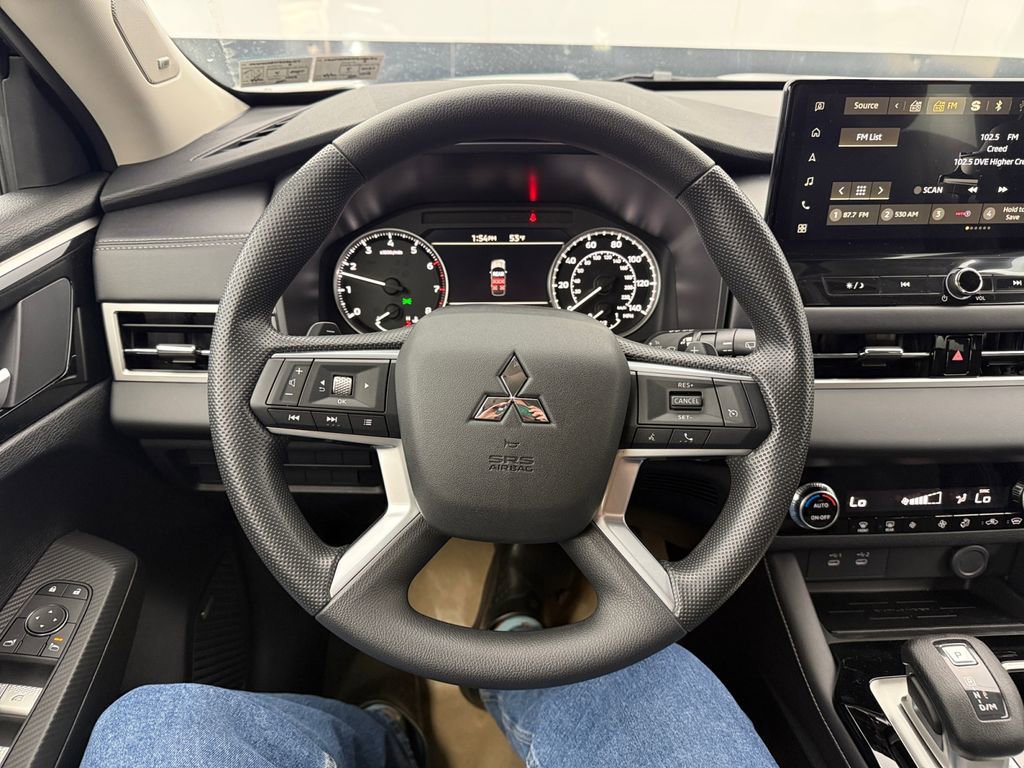 New 2026 Mitsubishi Outlander ES AWD/4WD image 15