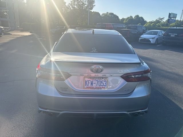Used 2022 Toyota Camry XSE FWD image 5