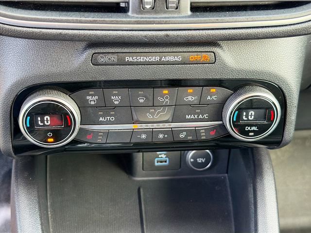 Used 2021 Ford Escape Titanium AWD/4WD image 17