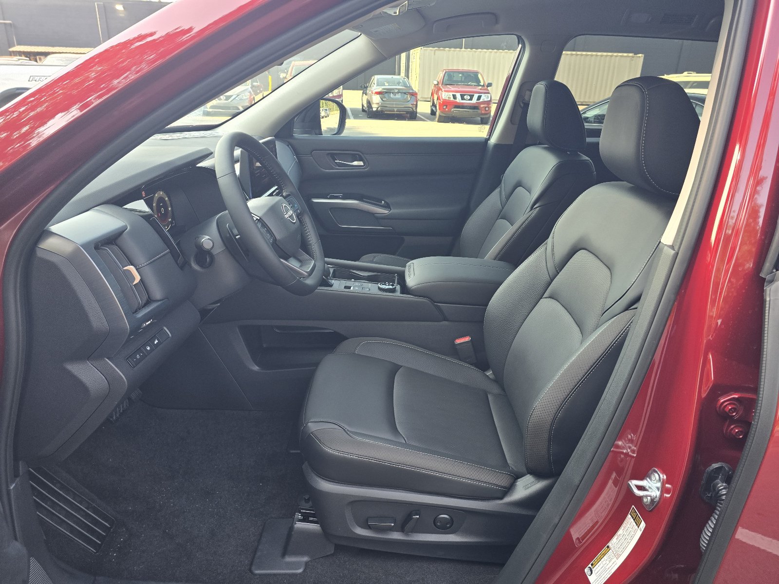 New 2026 Nissan Pathfinder SL AWD/4WD image 14