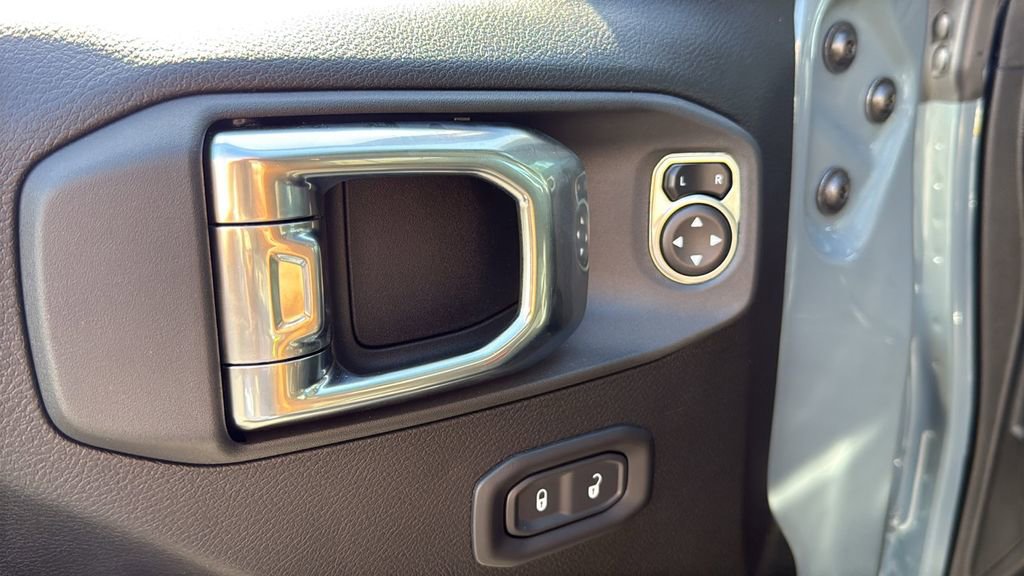 New 2026 Jeep Gladiator Sport AWD/4WD image 24