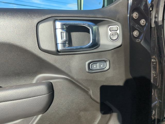 New 2025 Jeep Gladiator Sport image 14