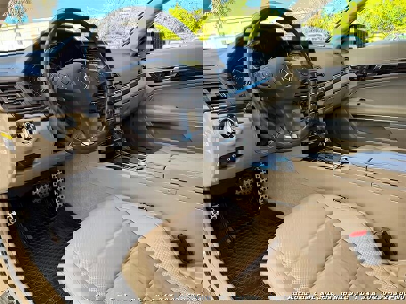 Used 2011 Mercedes-Benz E 550 Cabriolet image 37