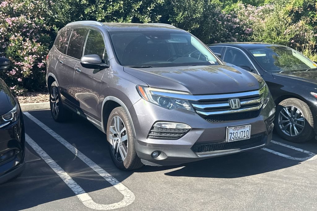 Used 2016 Honda Pilot Elite image 1