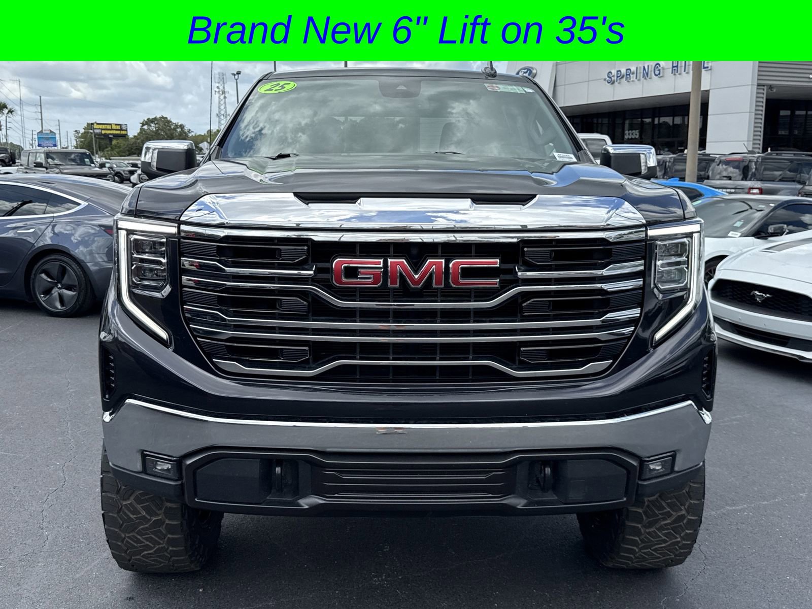 Used 2025 GMC Sierra 1500 SLT AWD/4WD image 8