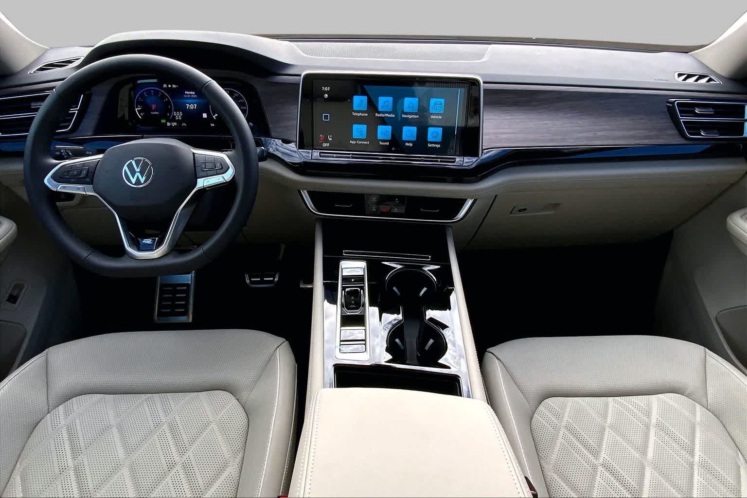 New 2026 Volkswagen Atlas SEL Premium R-Line AWD/4WD image 5
