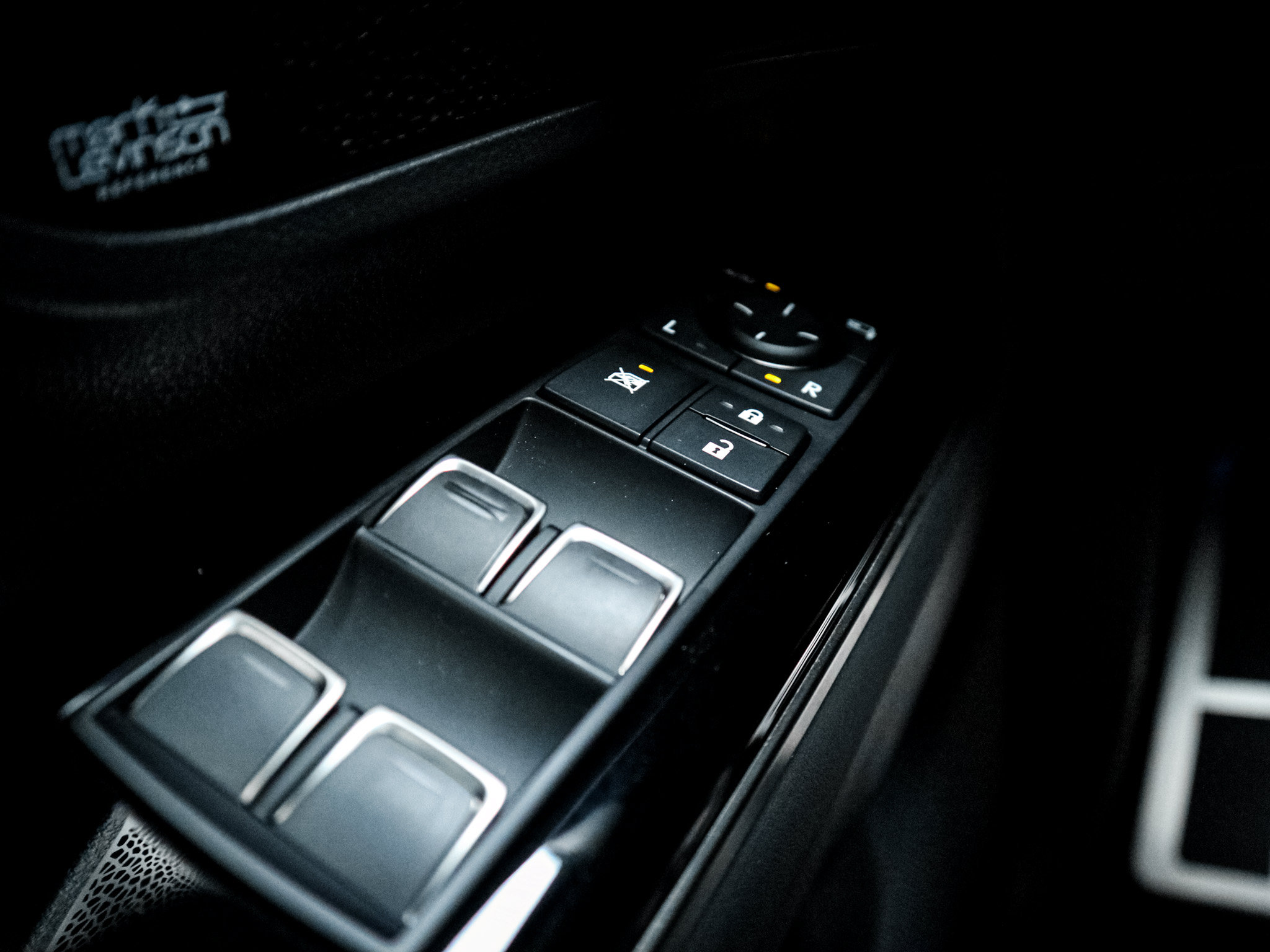 Used 2023 Lexus LX 600 F Sport w/ Accessory Package (Z1) AWD/4WD image 15