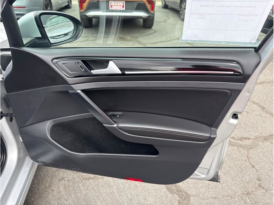 Used 2016 Volkswagen Golf SEL w/ Lighting Package (SEL) FWD image 7