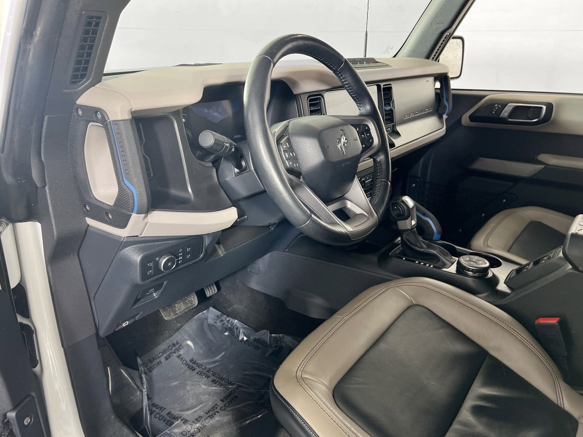Used 2022 Ford Bronco Wildtrak AWD/4WD image 9