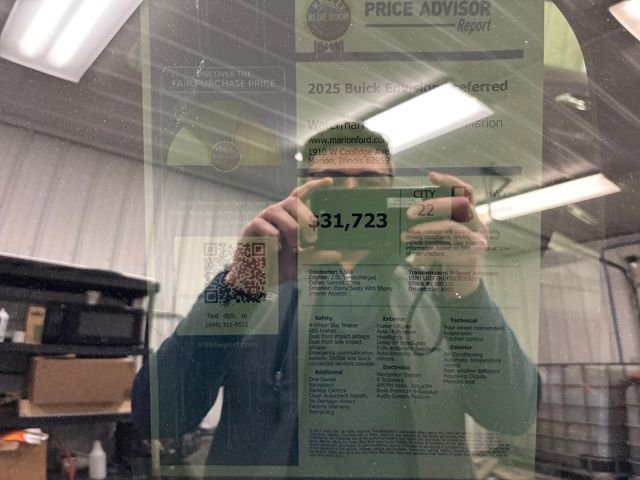 Used 2025 Buick Envision Preferred image 29