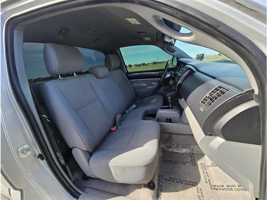 Used 2007 Toyota Tacoma 2WD Regular Cab image 13