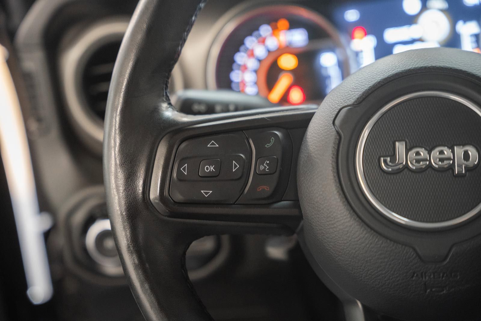 Used 2018 Jeep Wrangler Unlimited Sport S AWD/4WD image 33
