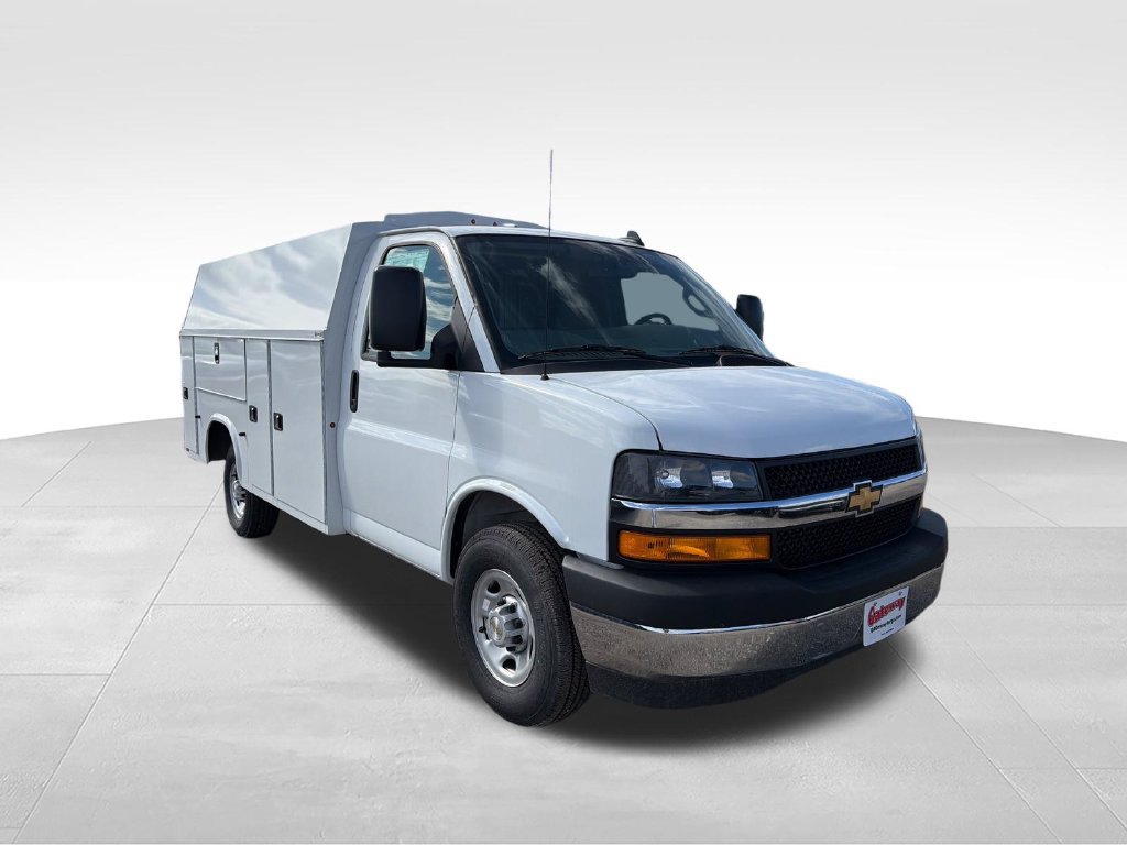 New 2026 Chevrolet Express 3500 w/ Power Convenience Package RWD image 5